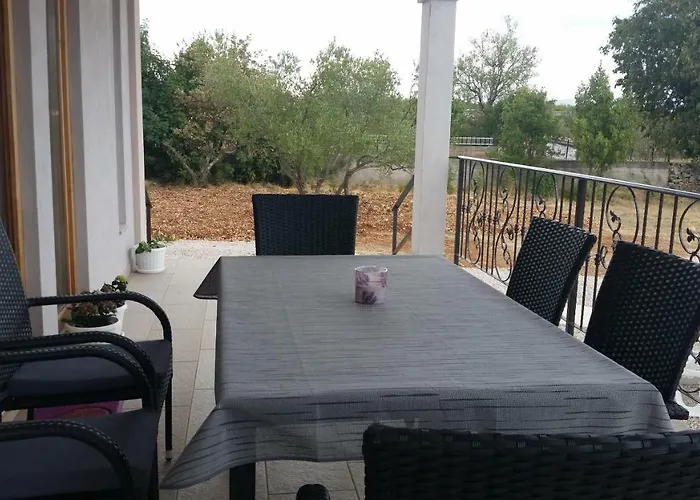 With Pool Kristal Šibenik