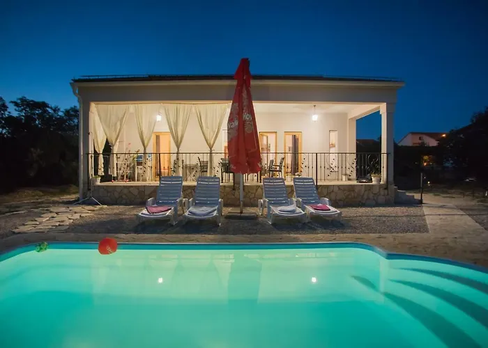 Ferienhaus With Pool Kristal Šibenik