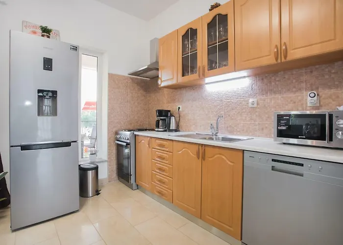 With Pool Kristal Šibenik